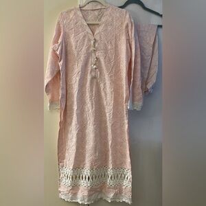 Pakistani / Indian Chicken Kari Emboridry 3pcs Top(kameez) Trouser scarf)